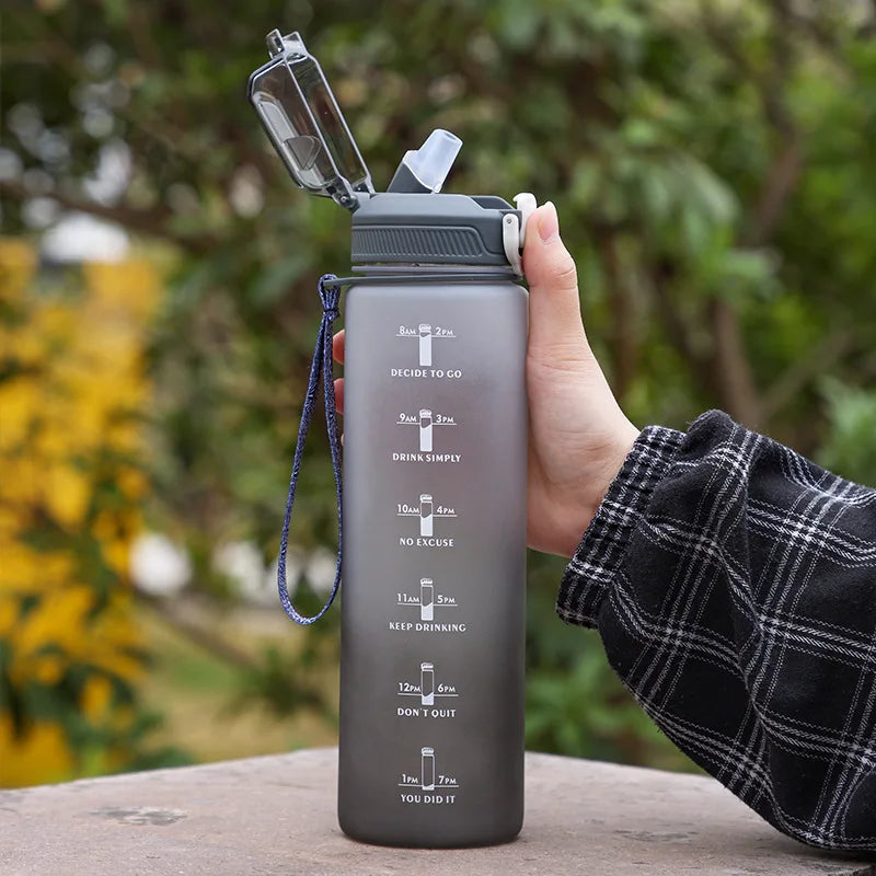 HydroStyle - Bouteille Personnalisable avec Paille de Grande Capacité (1L)