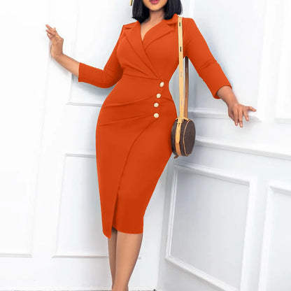 Robe moulante à boutons trempée pour femme